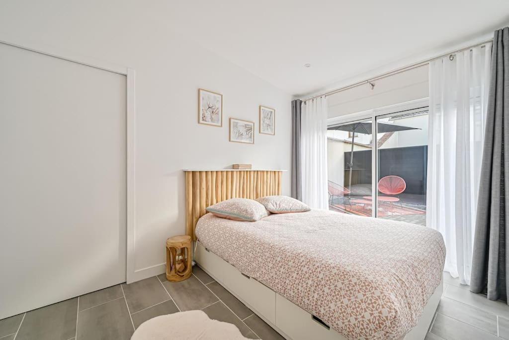La Parenthese Apartment Claye Souilly Bagian luar foto