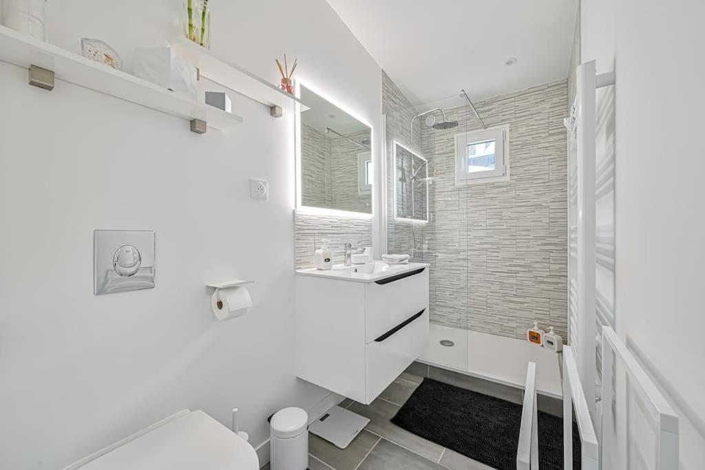 La Parenthese Apartment Claye Souilly Bagian luar foto